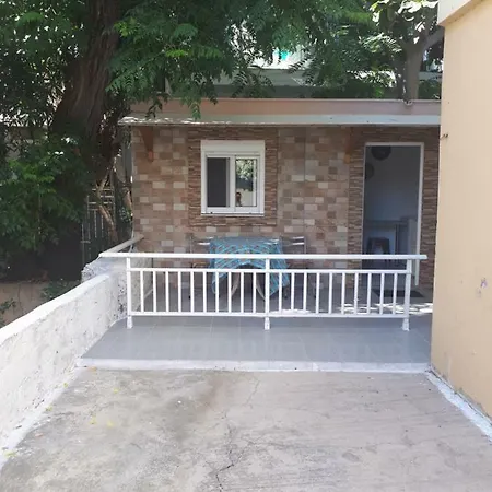 Vivian's Small House Apartamento